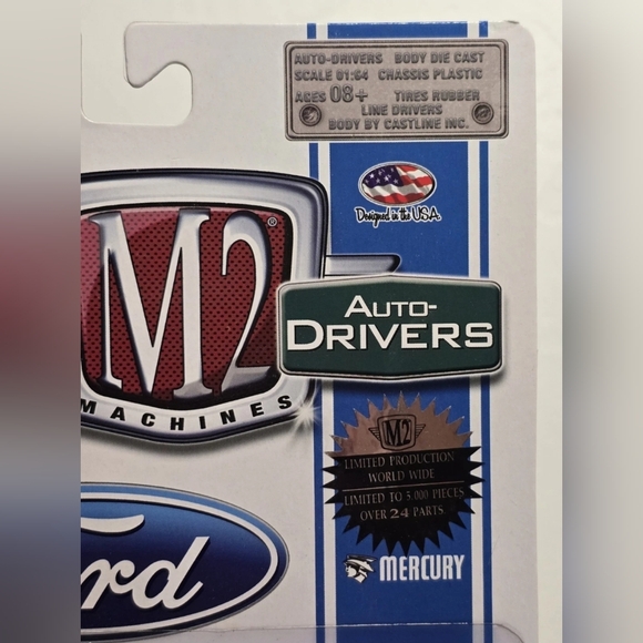 M2 Machines 1/64 1957 Ford Fairlane 500 R29 14-12 Limited Production - Picture 3 of 16